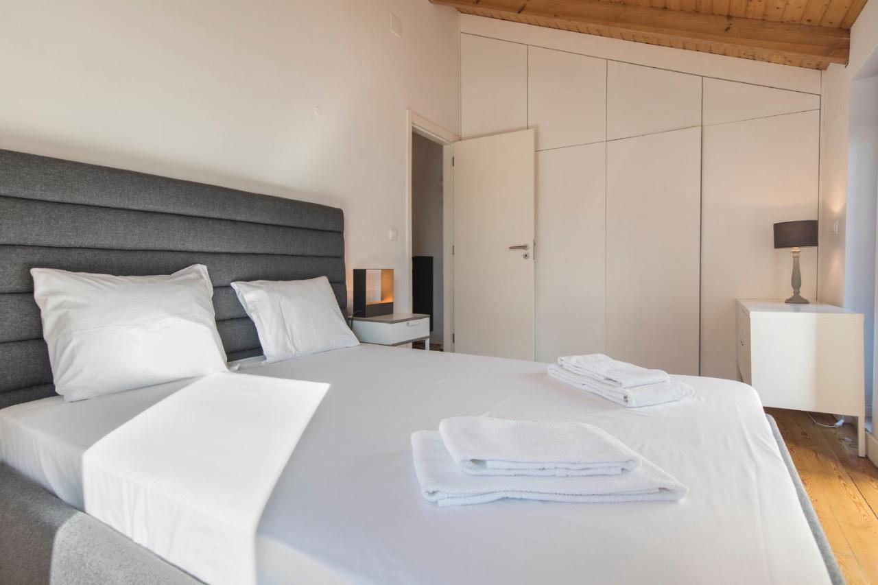 Bairro Alto Stunning Flat With Balcony By Lovelystay Lisboa Extérieur photo