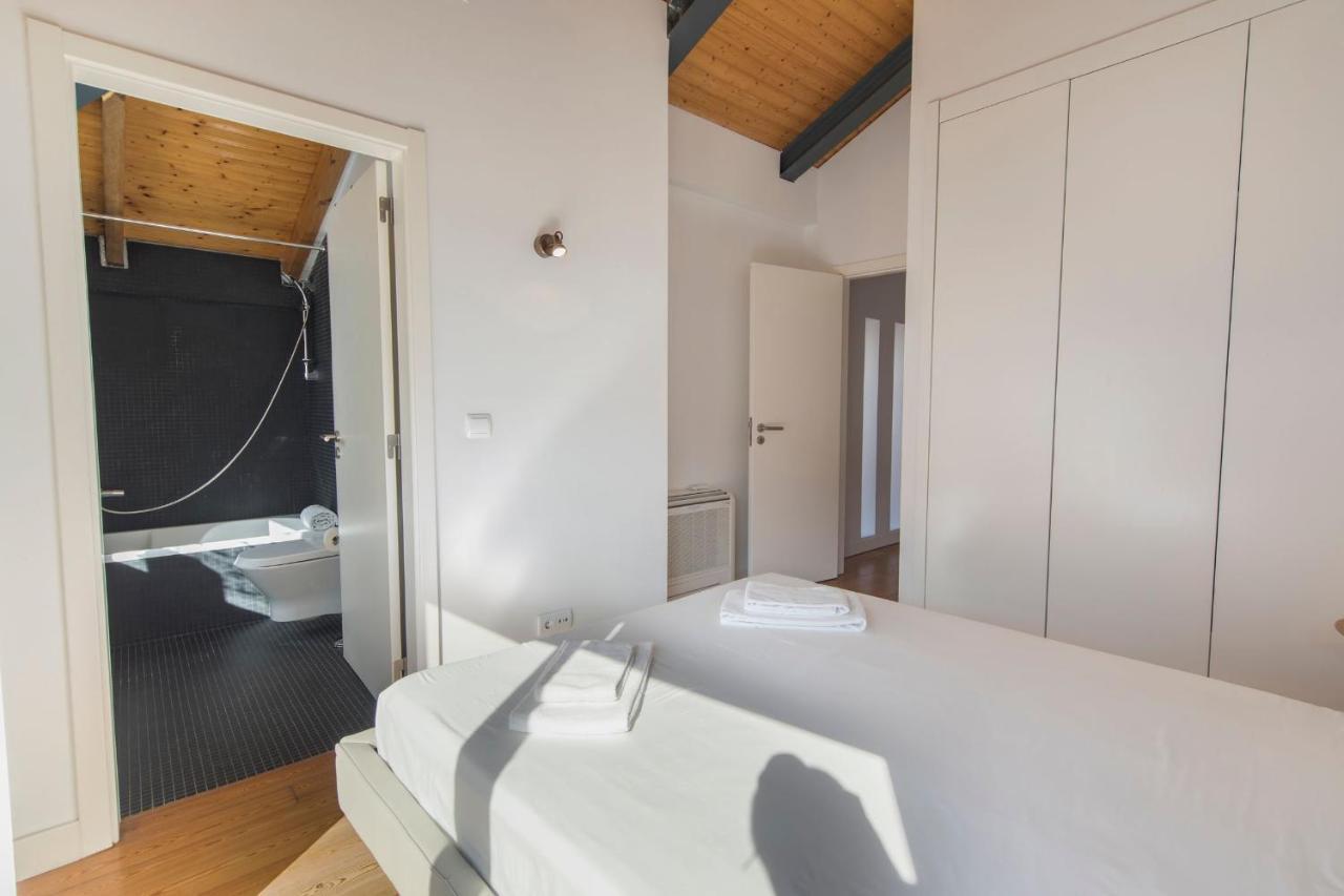 Bairro Alto Stunning Flat With Balcony By Lovelystay Lisboa Extérieur photo