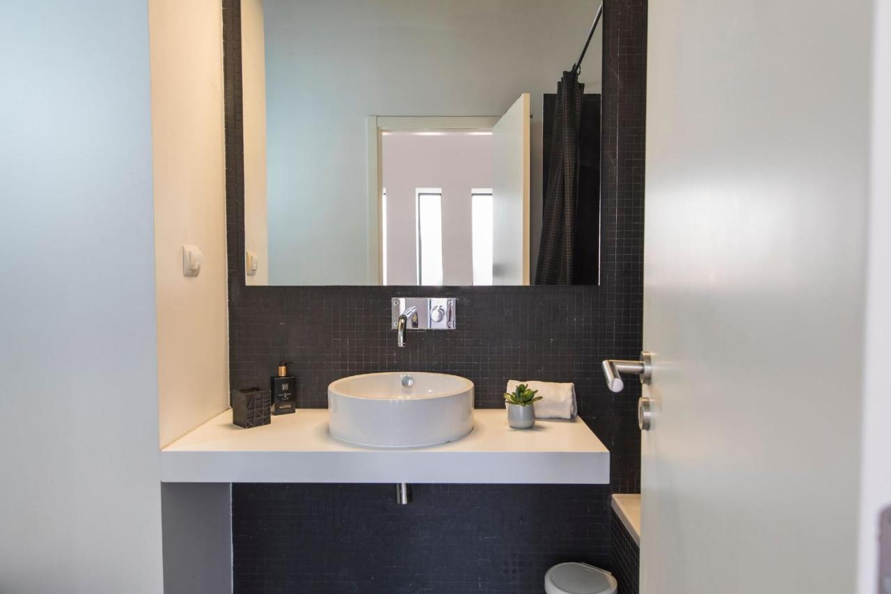 Bairro Alto Stunning Flat With Balcony By Lovelystay Lisboa Extérieur photo