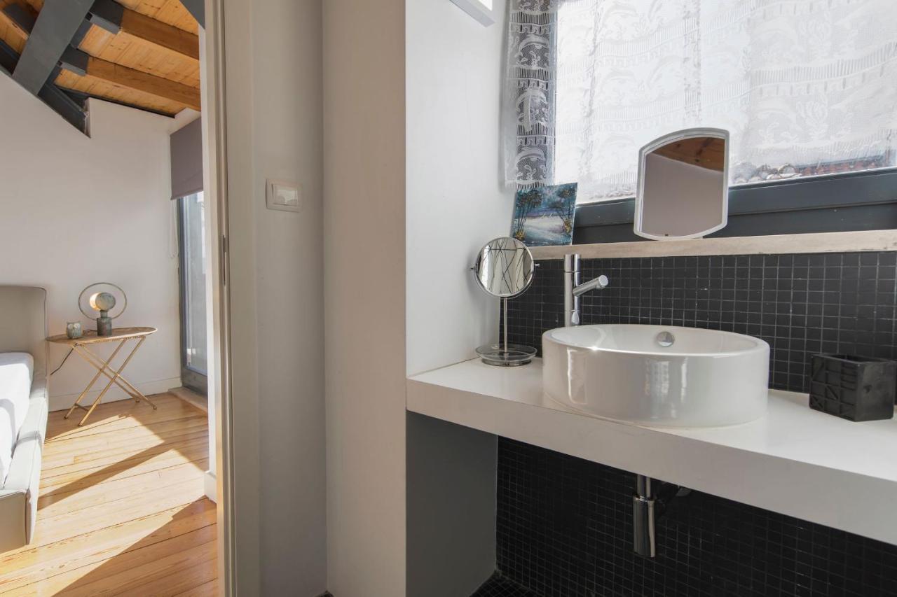 Bairro Alto Stunning Flat With Balcony By Lovelystay Lisboa Extérieur photo