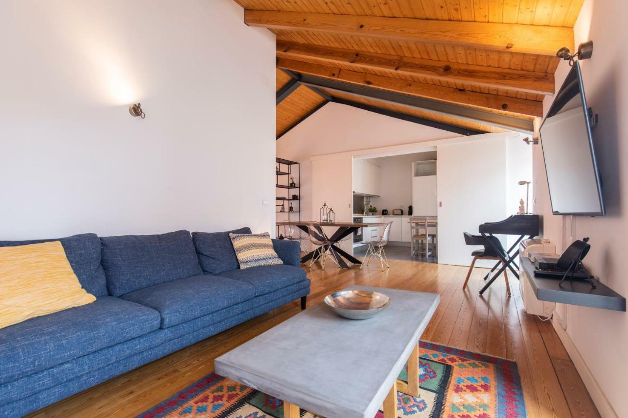 Bairro Alto Stunning Flat With Balcony By Lovelystay Lisboa Extérieur photo